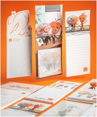 Magnetic notepads
ORANGE